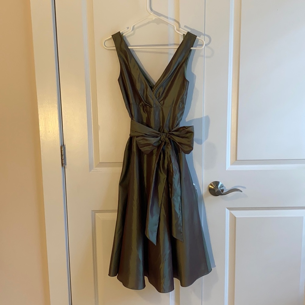 Max and Cleo Iridescent Cocktail Dress Size 2
